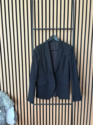 Tiger of Sweden Ruma - Tiger of Sweden blazer.                                   Modell: Ruma