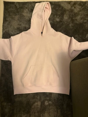 Hoodie - Gina tricot hoodie. Storlek S. Mycket bra skick.