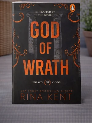 God of Wrath (Brand new, in English) - Skick: Helt ny bok. Omslag: Pappercover. Storlek: standard (inte pocket). Förpackning: I sitt originala plastomslag. Från: Stockholm. Snabb leverans inom Sverige.
