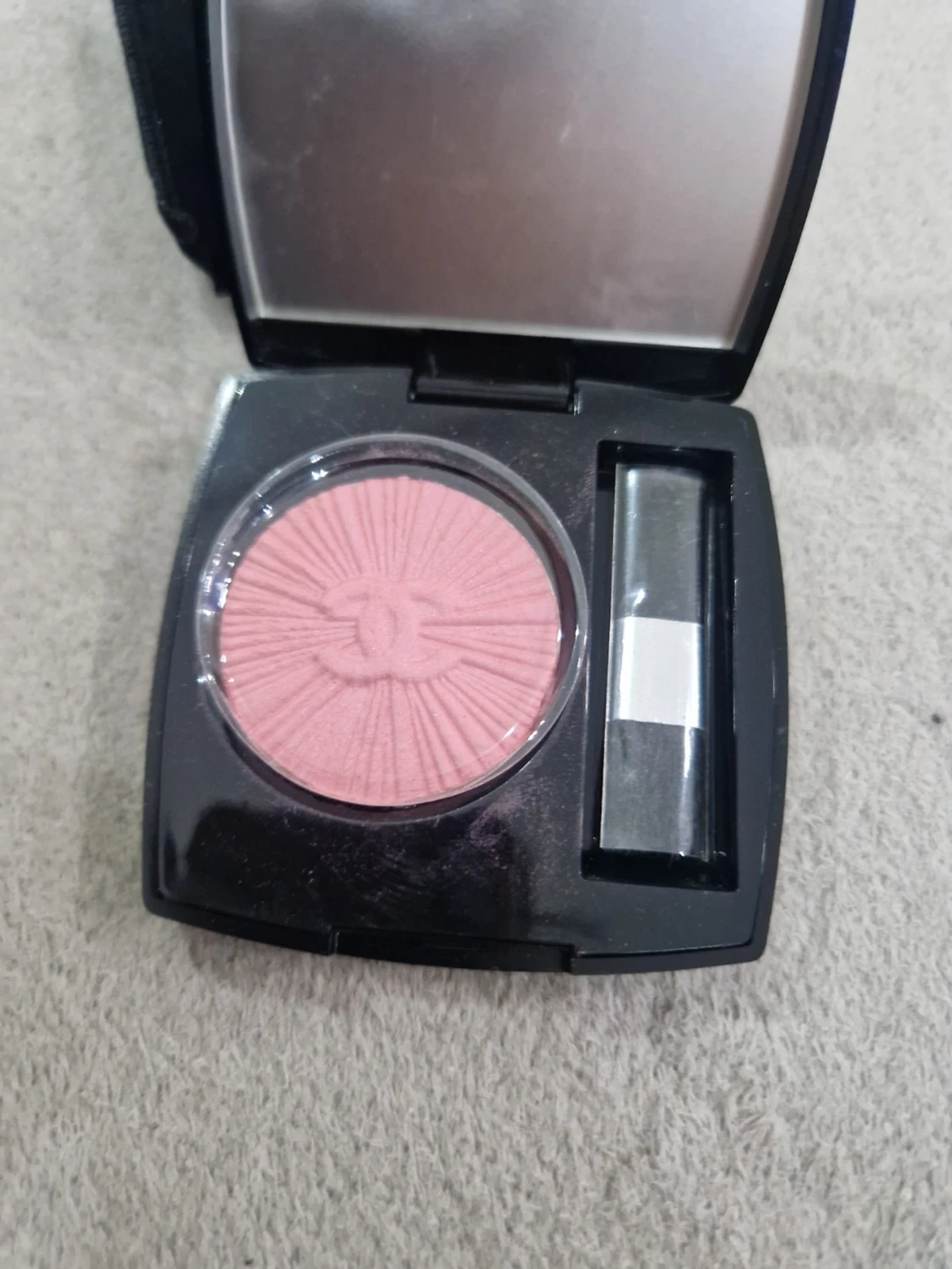 Chanel Coco Code rosa rouge