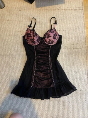 Cute pink corset dress with lace - Size: 36 Cup: ↕️12cm↔️13cm (B-cup)  ♡ More items on my profile, bundle discount! ♡ Message me for more details. ♡ Prices can be discussed!