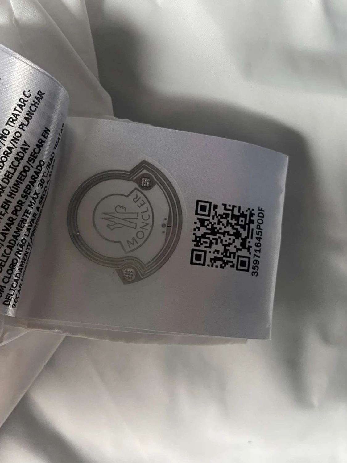 Vit vindjacka från Moncler - 5