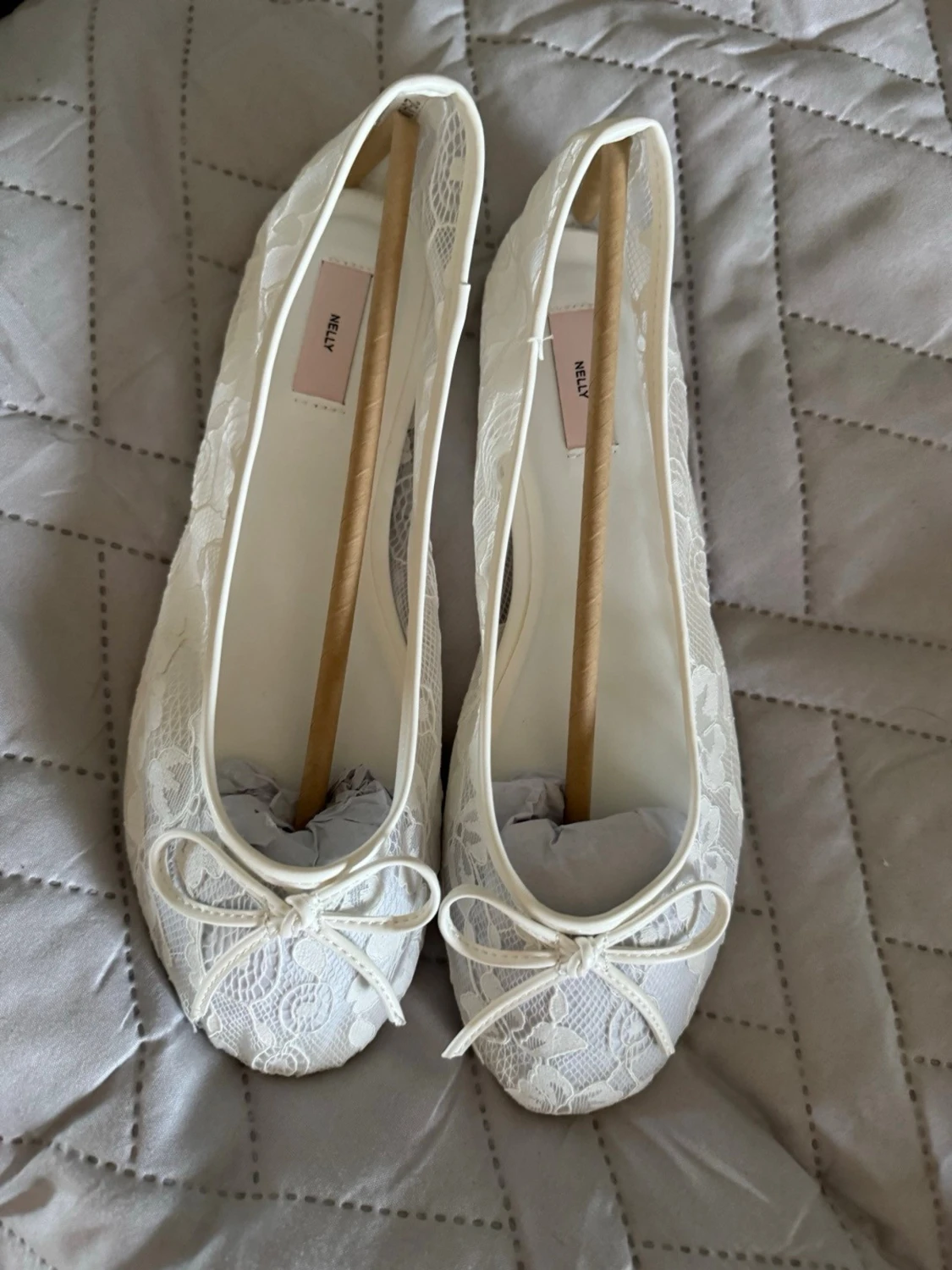 Vita spetsballerinaskor från nelly - 1