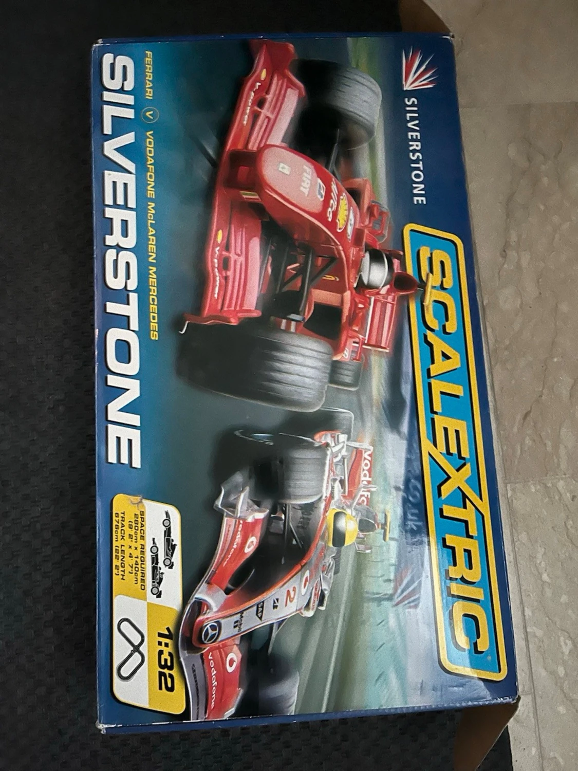 Scalextric Silverstone bilbana 1:32