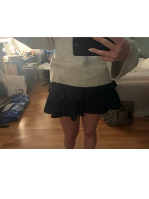 volangkjol - superfin kjol! perfekt för sommaren, hör av er vid frågor 😊