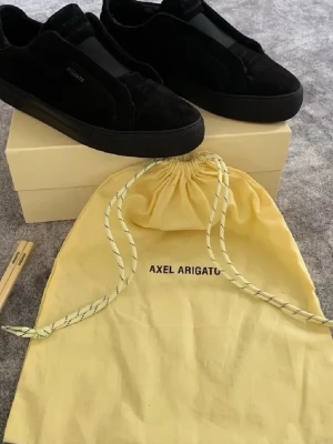 Arigatos - Ja