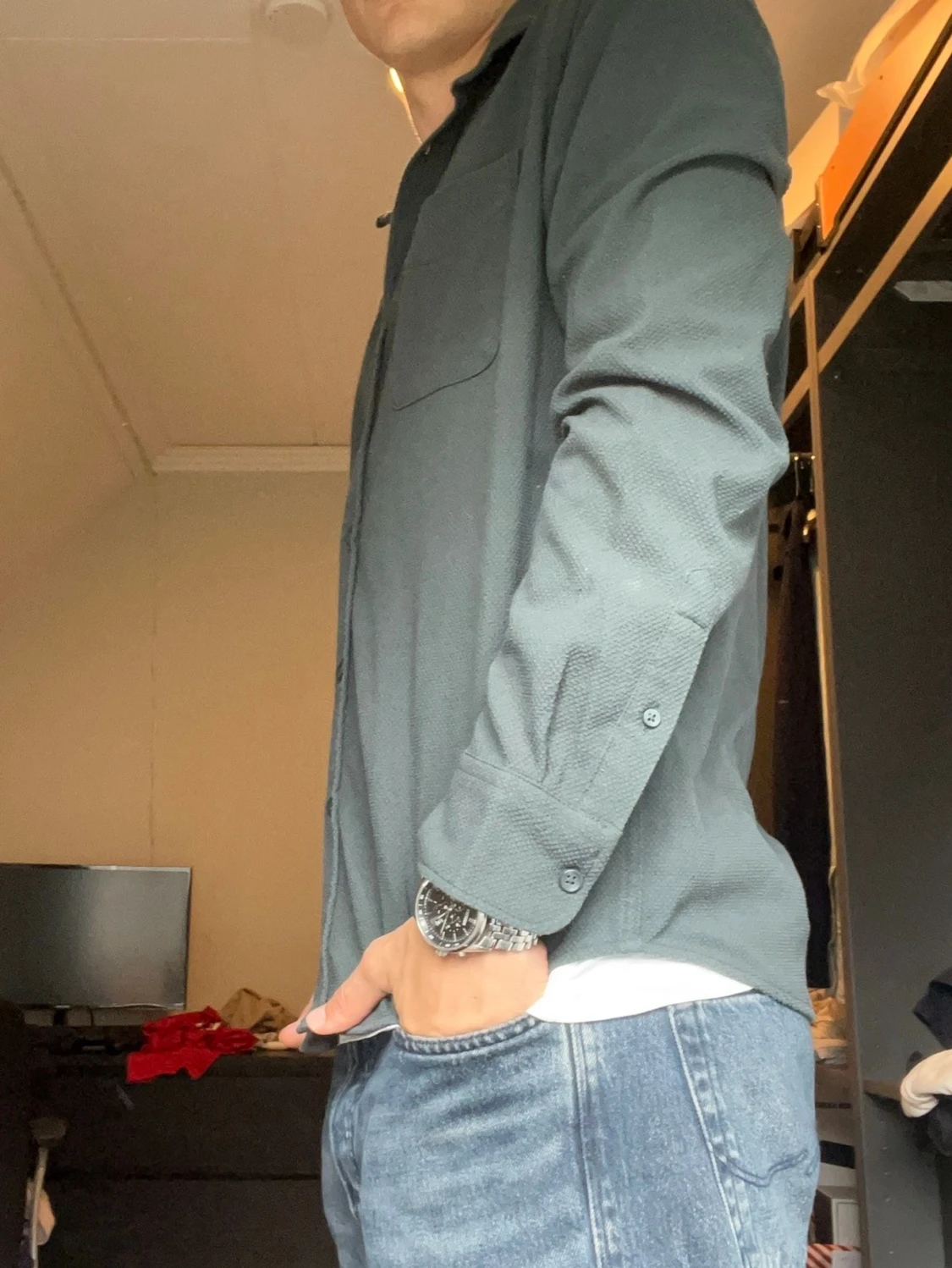 Svart långärmad skjorta med ficka - 3