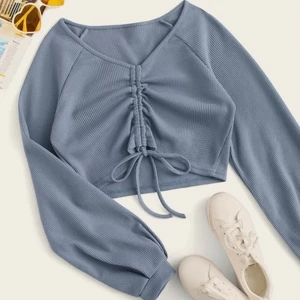 Long sleeve top  - Härlig mjuk topp med justerbart band i mitten. Använd ett fåtal gånger så den är så gott som ny💙