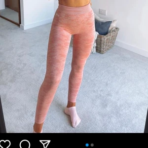 Helt nya aybl tights - Modell: camo seamless leggings Peach, i strl XS. Nypris 450kr. Aldrig använda med lapp kvar! ❤️