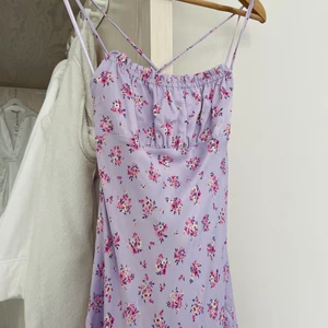 Superfin sommarklänning💗 - Helt ny och fantastiskt fin, går inte att köpa längre💗