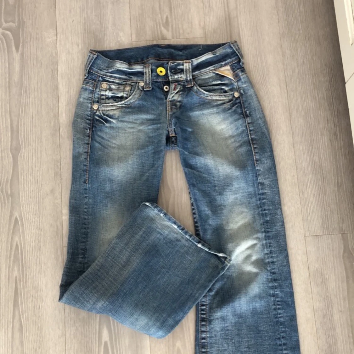 Lågmidjade replay jeans