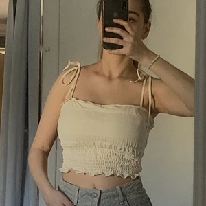 Vit linne - Snyggt linne ifrån HM! Aldrig använt! 100kr inklusive fraken!💞💞