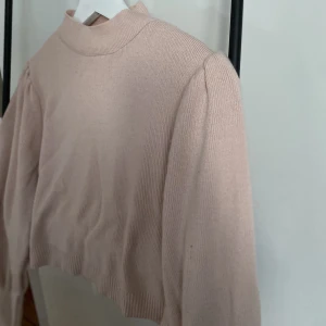 Rosa tröja med puffärmar✨ - En somrig tröja med puffärm