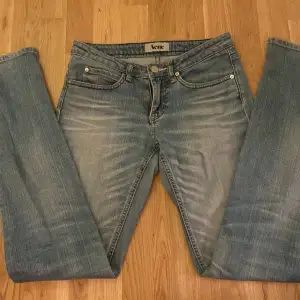 Jag tycker att dem är fina!! Men har jeans i min garderob som jag känner mig mer bekväm i.