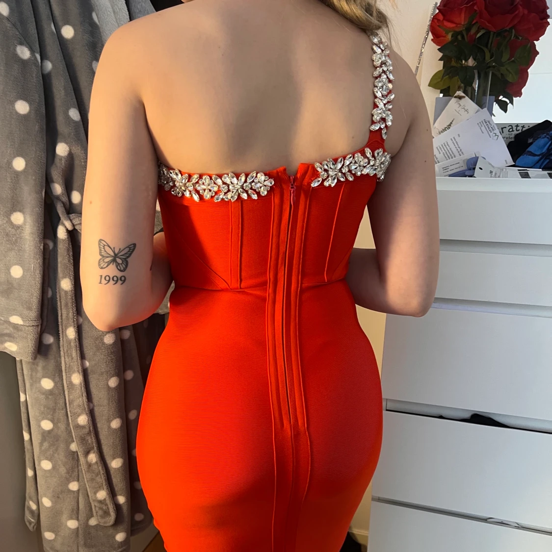 Klänning från Bella barnett - 91