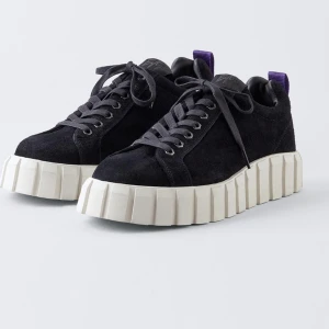 Eytys - Säljer mina eytys som inte kommer till användning dom är i fint skick och inga skador💕 Pris kan diskuteras