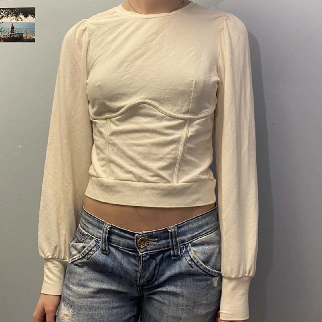 Korsettliknande tröja