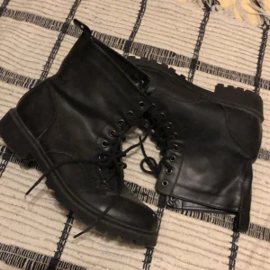 Boots - Finns slitage därav pris