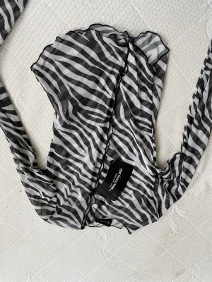 Olika plagg från PLT - Skriv vilken du är intresserad av, varje plagg kostar 90 kr 