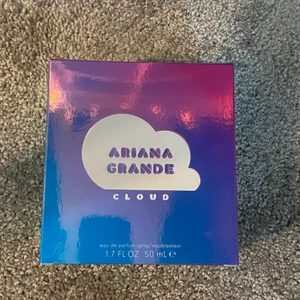 Ariana Grande Cloud - Ariana Grande Cloud 50 ml. Öppnad men aldrig använd.