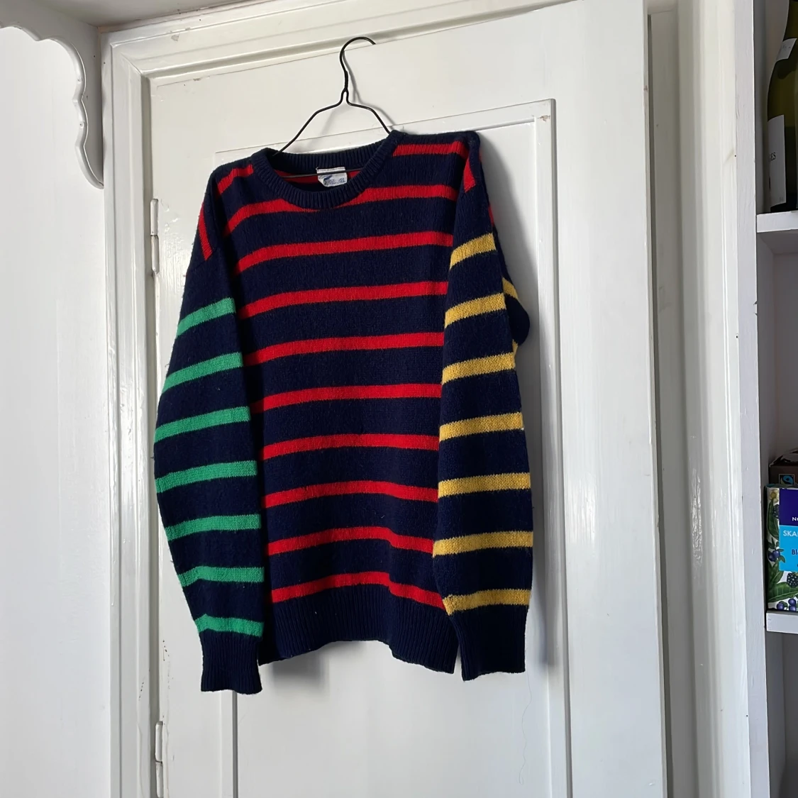 Randig stickad tröja