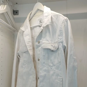 Jeansjacka - Vit jeansjacka 