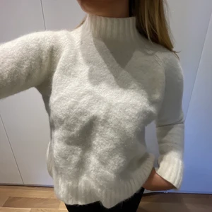 Tröja - Vit, storlek s