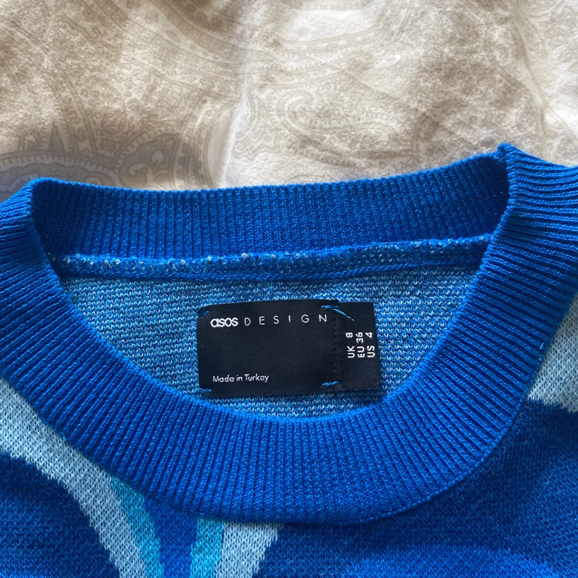 Blå blom tröja - 91