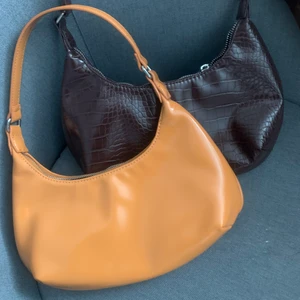 x - Säljer två väskor från ginatricot i gul och brun, säljer båda för 80 och en för 50🙃