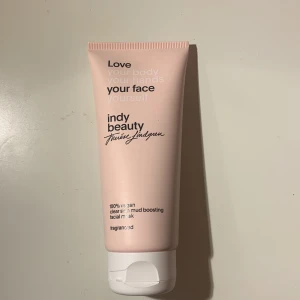 Anisktsmask  - Indy beautys mudmask öppnad men aldrig använd