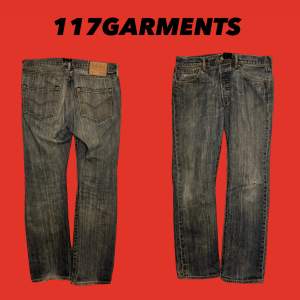 Vintage Levis 501 Jeans. Storlek 34W 30L, men sitter mer som en 32W 32L. Inga defekter. Fraktar dagen efter eller möts upp i Stockholm 🙏