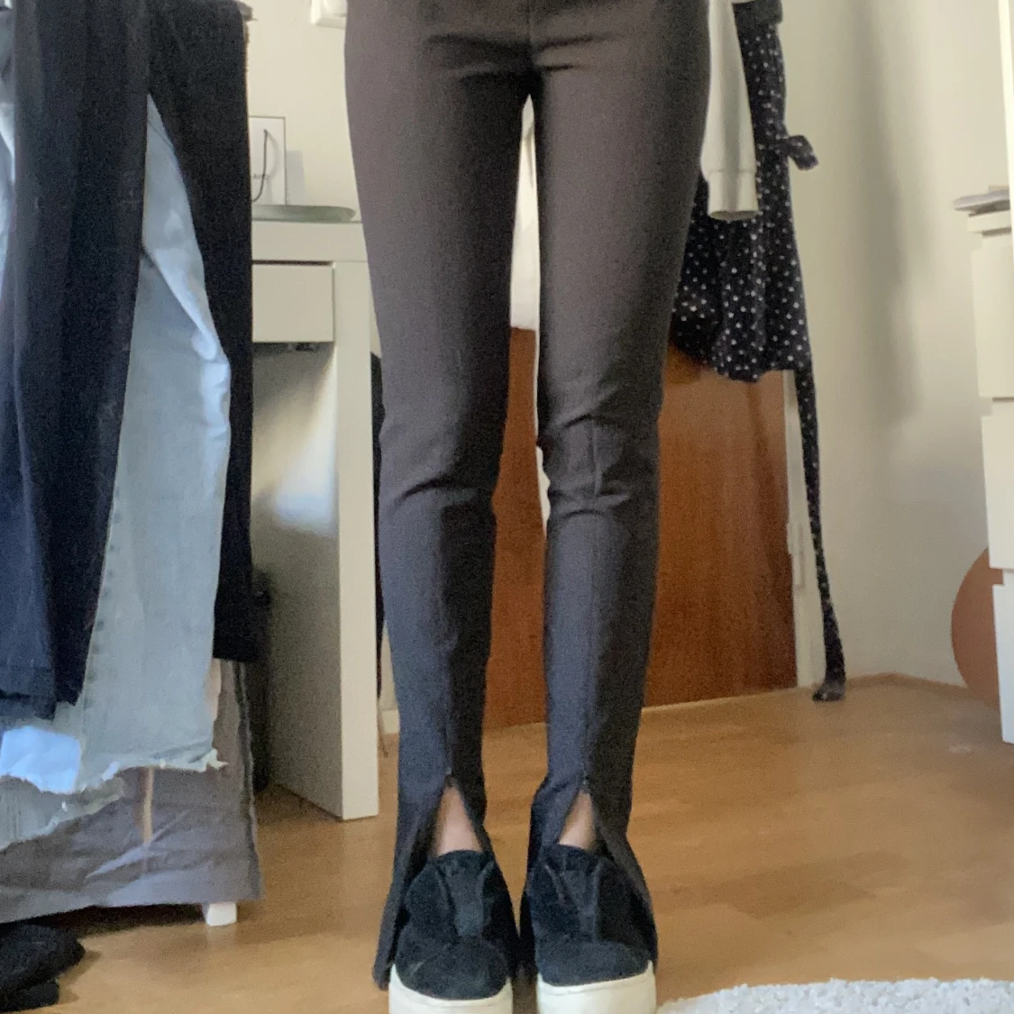 Svarta kostymbyxor  - 91