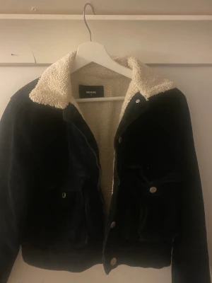 Bik bok jacka  - Jätte fin jacka som inte används av mig längre💓