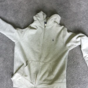 Polo tröja - Köp full zip tröja  