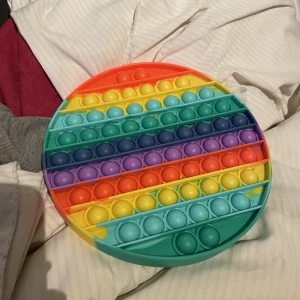 Pop it  - Väll bevarad. Inga skador eller något 