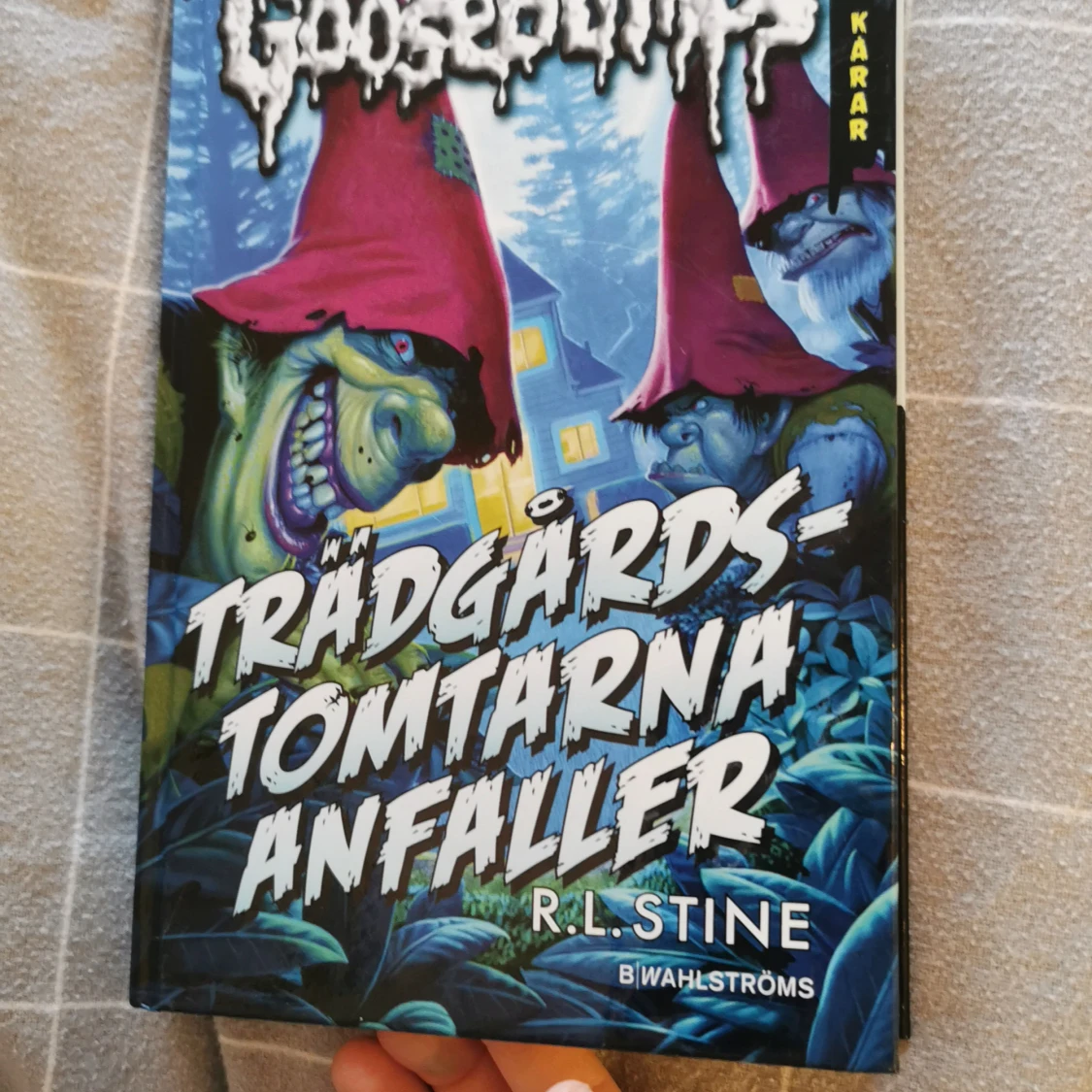 Trädgårdstomtarna anfaller. 