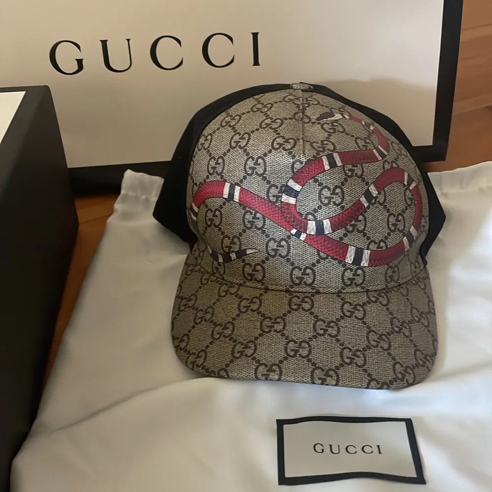 Beige Gucci Supreme Gg Cap King Snake