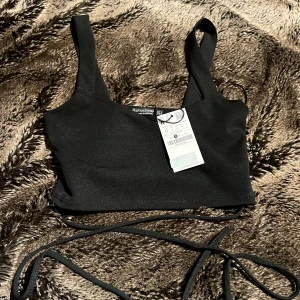 Festtopp - Nyskick! Prislapp kvar 