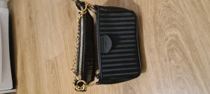 Väska - En fint Paris väska som är billig. 