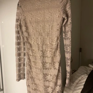 Klänning  - Klänning, använd några gånger 