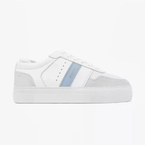 Arigato skor - Säljer dessa fina arigato skor, skriv privat för fler bilder🥰