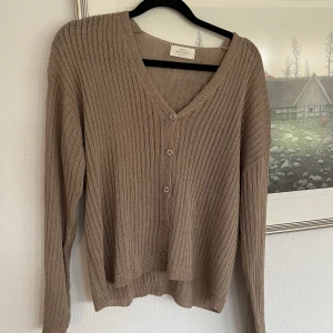 Tunn sommarkofta - Jättefin och helt oanvänd! Perfekt för kyligare sommarkvällar