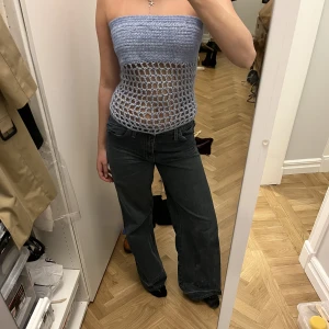 Virkad bandeautröja - Virkad bandeautopp gjort av tencel och alpacka garn.