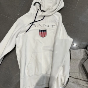 Gant tröja  - Storlek small 