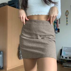 SHEIN plaid skirt. Size s but fits m too. It is not too much my style so I am selling it :) 