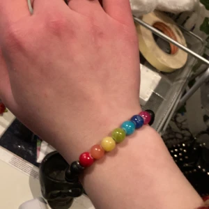 Kristall armband - Köpt på en kristall butik i Falkenberg för 200kr! Kontakta mig om du är intresserad eller fler bilder 