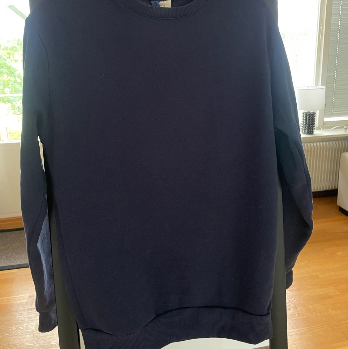 Marinblå sweatshirt  - 90