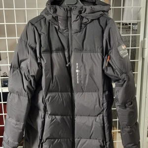 Sail Racing Jacka - Vinterjacka Knappt använd, bara 2 gånger Riktigt varm & fin dunjacka