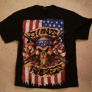 Guns Roses T-shirt  - Storlek S