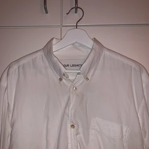 Our legacy skjorta - Säljer min our legacy skjorta, mycket fint skick, säljer pga inte används! :)